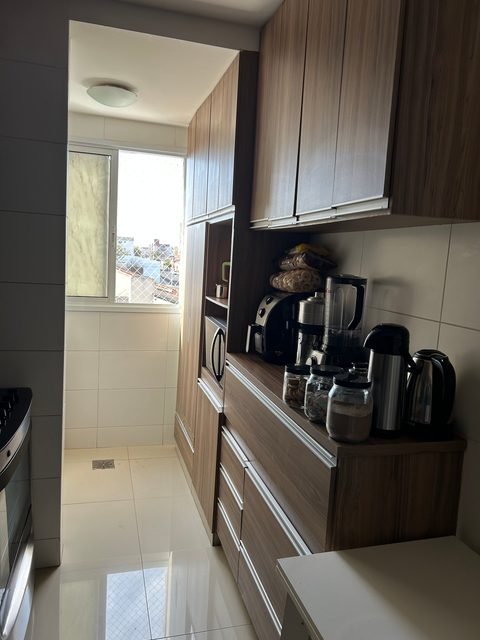 Bancada e armários da cozinha